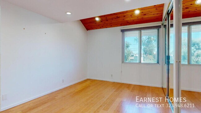 Building Photo - 8740 Tuscany Ave