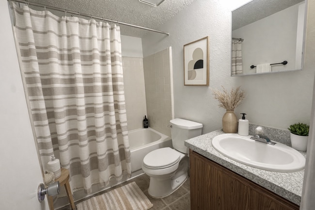 Building Photo - 253 Hayden Rd