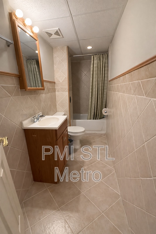 Building Photo - 3900 Randhall Dr