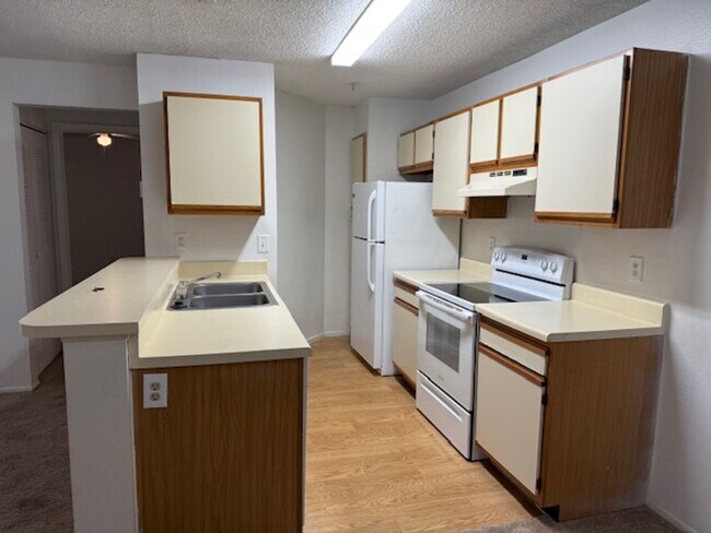 Building Photo - LANDING 2-BEDROOM CONDO