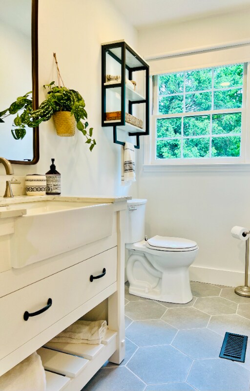 Building Photo - 707 Bellview St