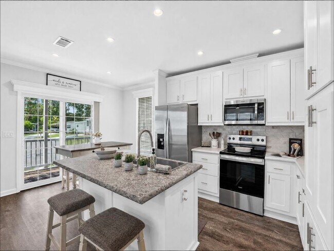 Building Photo - 19429 Bermuda Ct