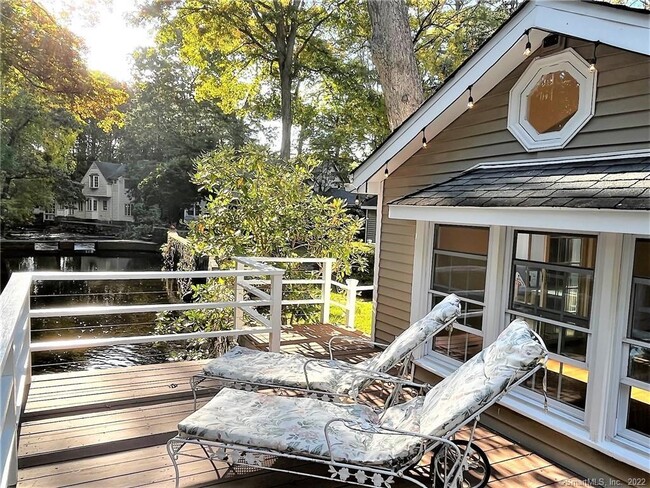 Building Photo - 83 Maltbie Ave