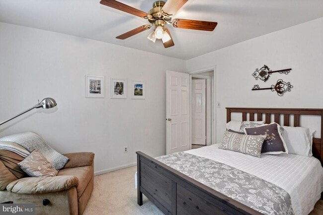 Building Photo - 2131 Silentree Dr