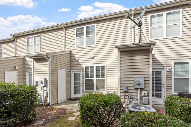 Building Photo - 6632 Clarksburg Pl