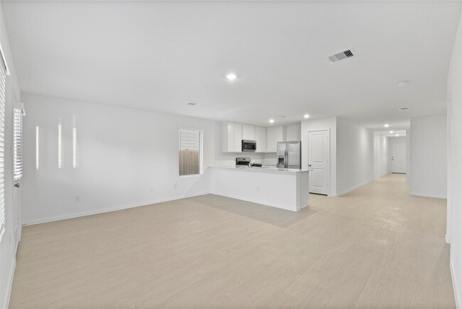 Building Photo - 249 Douglas Hls Dr