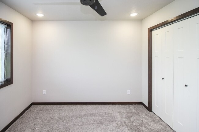 Building Photo - Brand New 3 bed 2 bath in Tea