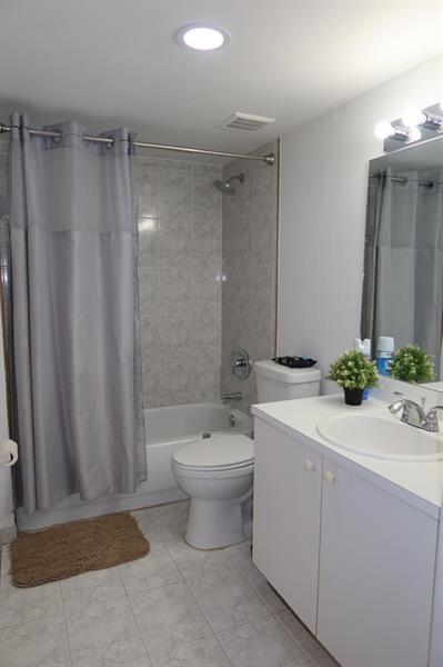 Building Photo - 9470 Tangerine Pl