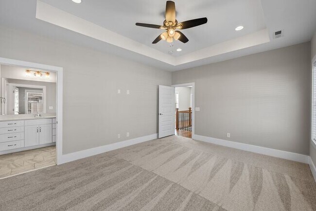 Building Photo - Stunning Home in Melrose 12 South Area...D...