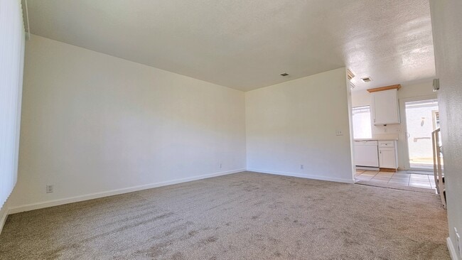 Primary Photo - 2344 Canyon Park Dr