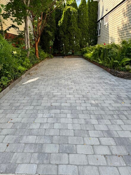 Building Photo - 90 Chandler St