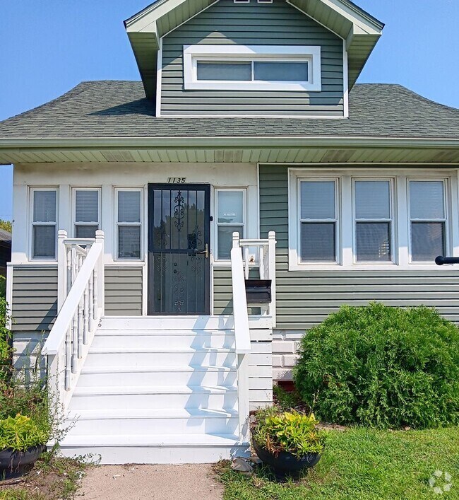 Building Photo - Prime Location in Hammond