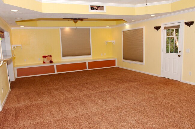 Building Photo - 2927 Arbor Creek Ln
