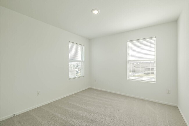 Building Photo - 6514 Linden Leaf Dr