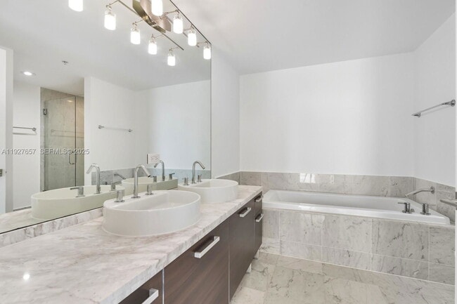 Building Photo - 244 Biscayne Blvd