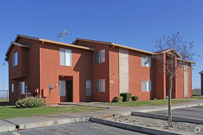 Building Photo - California Apartments