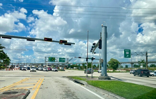 Building Photo - 16450 NW 2nd Ave