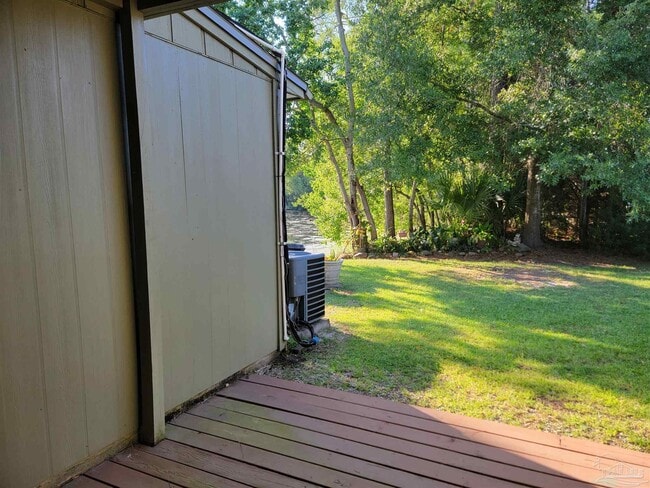 Building Photo - 7202 Lago Vista Ct