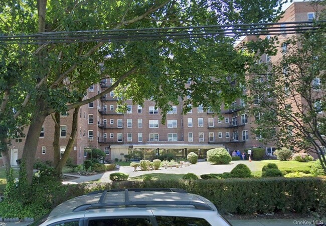 Building Photo - 84-50 169th St