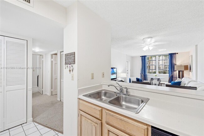 Building Photo - 1280 S Alhambra Cir