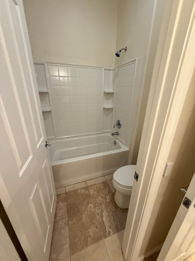 Building Photo - Apple Valley Estates- Gated Community- Beautiful 4 Bedrooms, 3 Bathrooms