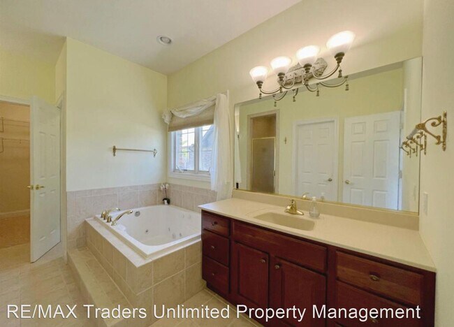 Building Photo - 6 br, 5 bath House - 2315 W Pinnacle Dr