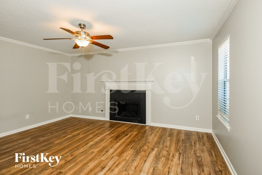 Building Photo - 2212 Pixie Rose Ln