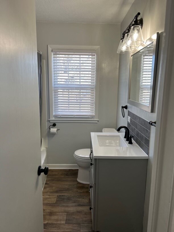 Building Photo - 108 N Lowell Ave