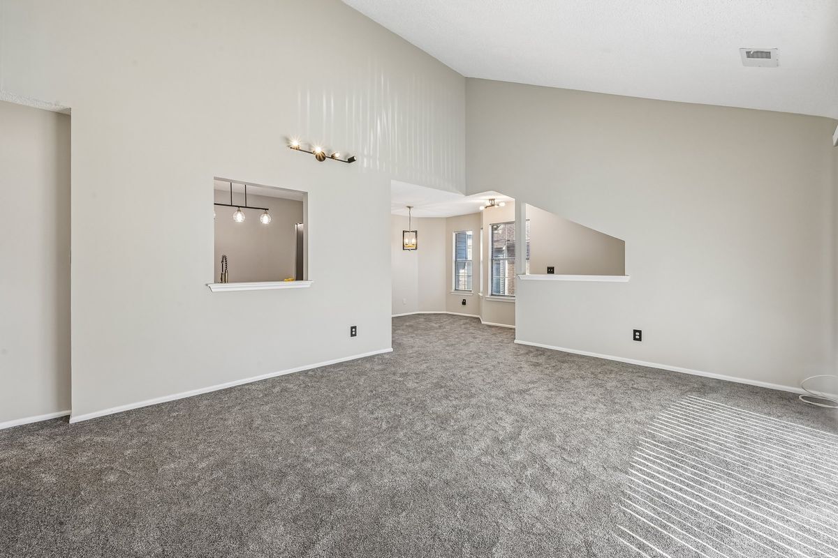 Building Photo - 3015 Lighthouse Ln