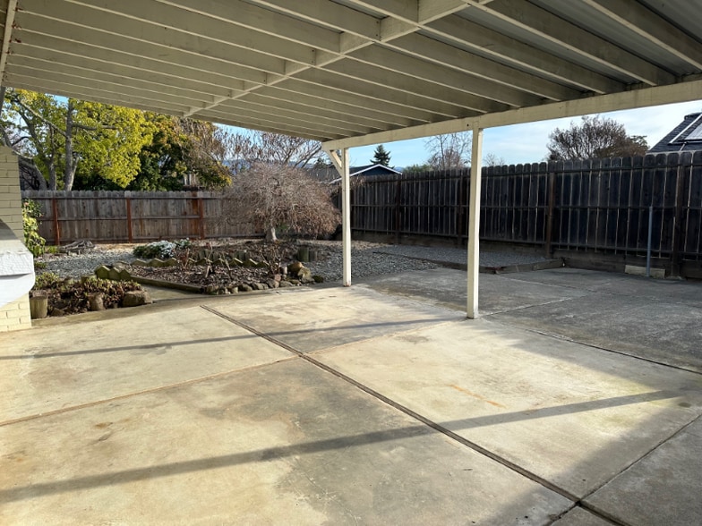 Building Photo - 4446 Moffitt Dr