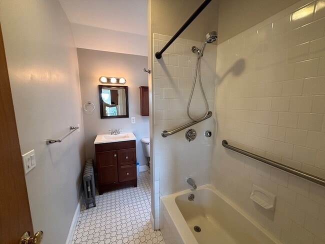 Building Photo - 112 Prospect St