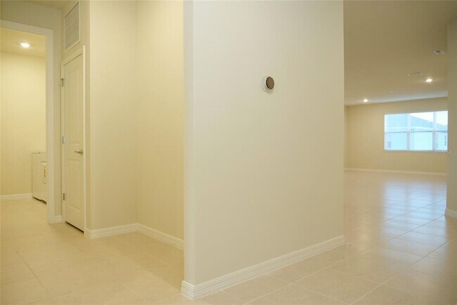 Building Photo - 5514 Banyan Bay Rd