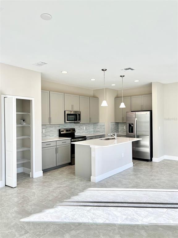 Building Photo - 1402 Captiva Cv