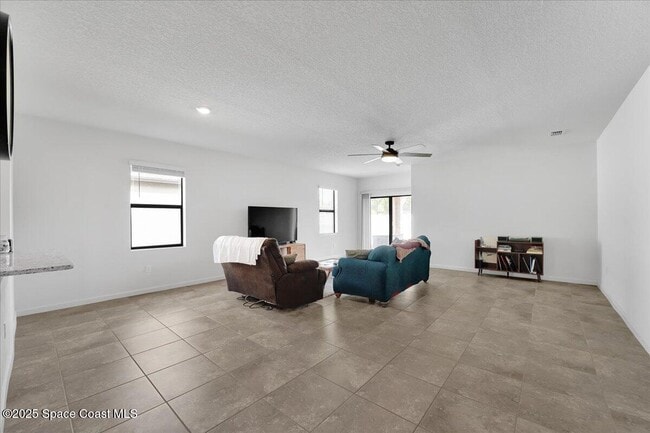 Building Photo - 6540 Lokosee Ct