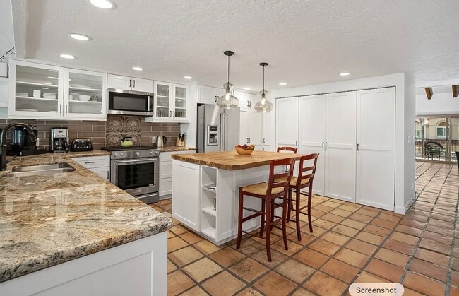 Building Photo - 33672 Chula Vista Ave