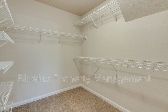 Building Photo - 12611 Perini Ranch