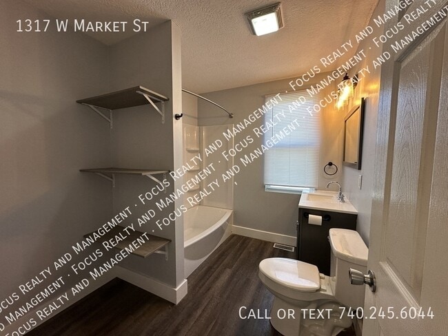 Building Photo - 1317 W Market St