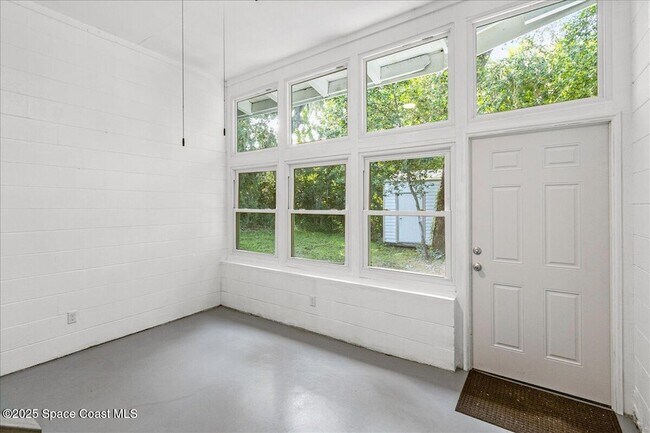 Building Photo - 2302 Ruffner Rd