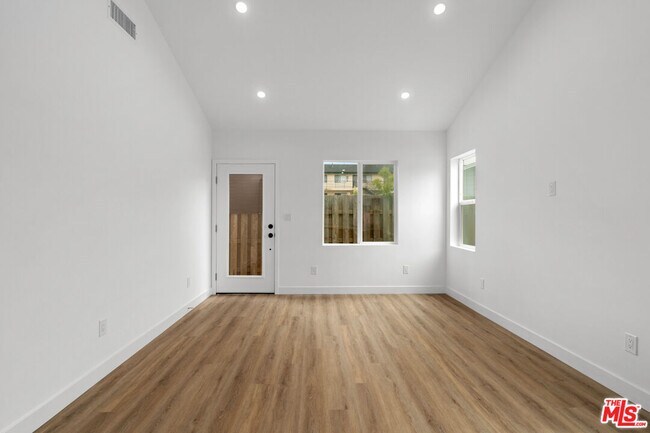 Building Photo - 4493 138th St