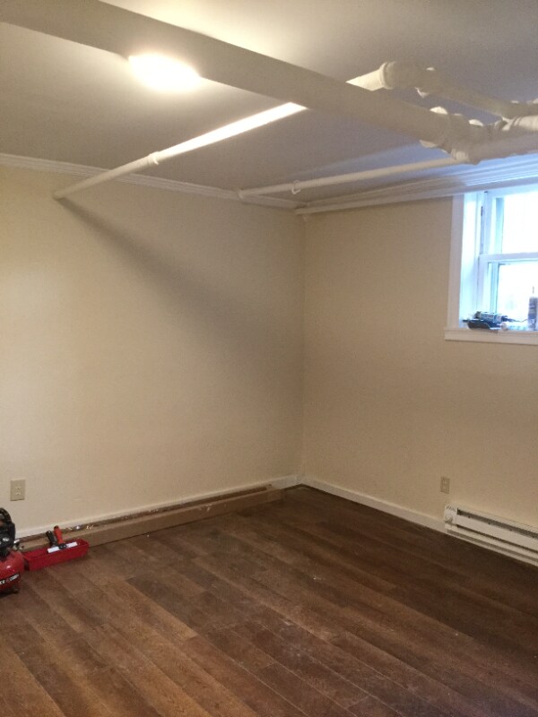 Building Photo - 144 Taber Ave