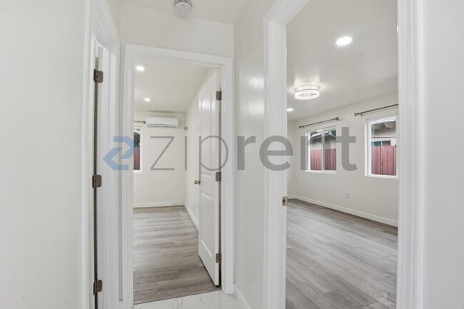 Building Photo - 17406 Horst Ave