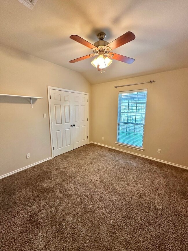 Building Photo - Now Available - Charming 3 Bedroom Patio Home