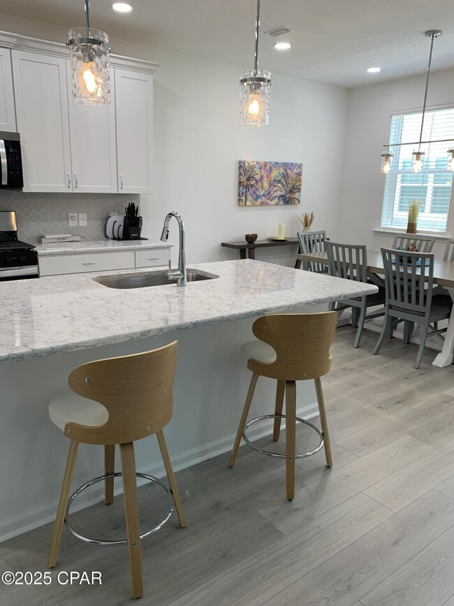 Building Photo - 8620 Sand dollar Dr