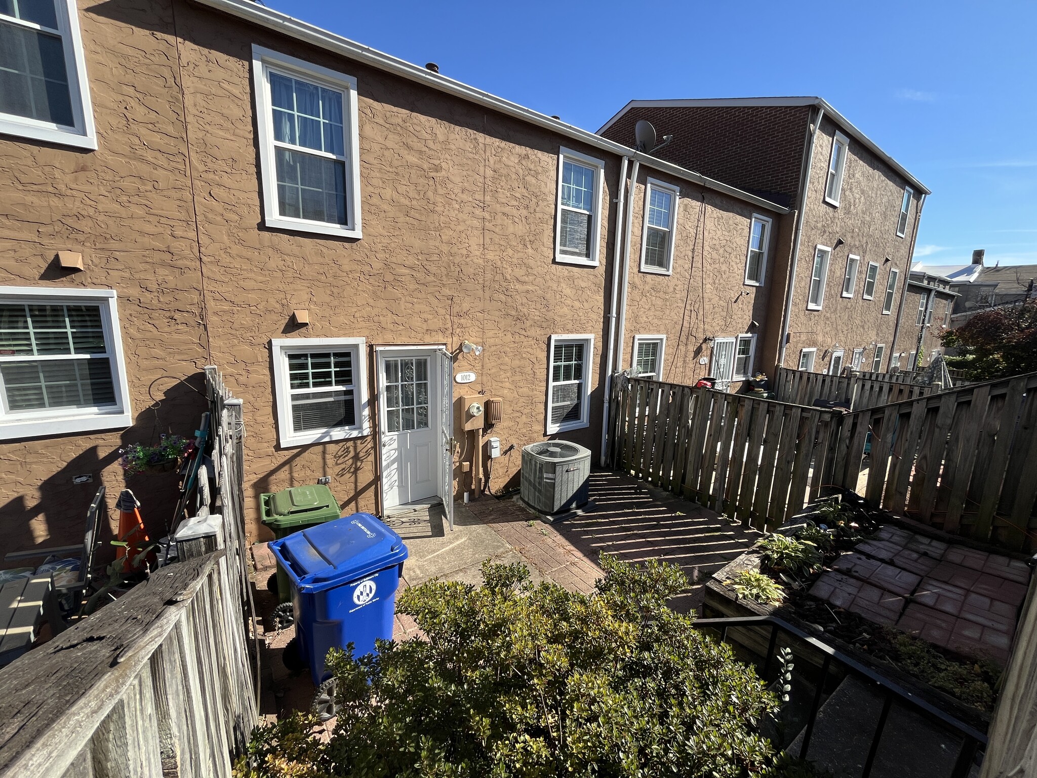 Back Patio View 1 - 1012 N Central Ave