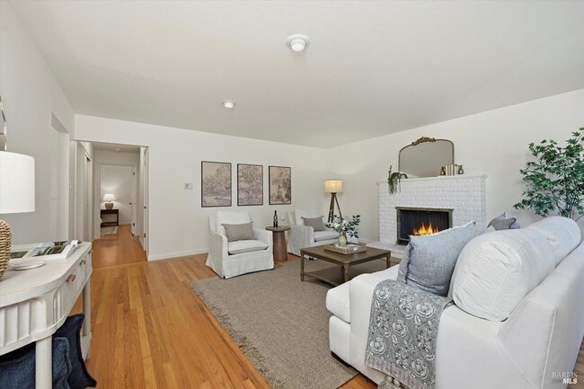 Building Photo - 2410 Mendota Way