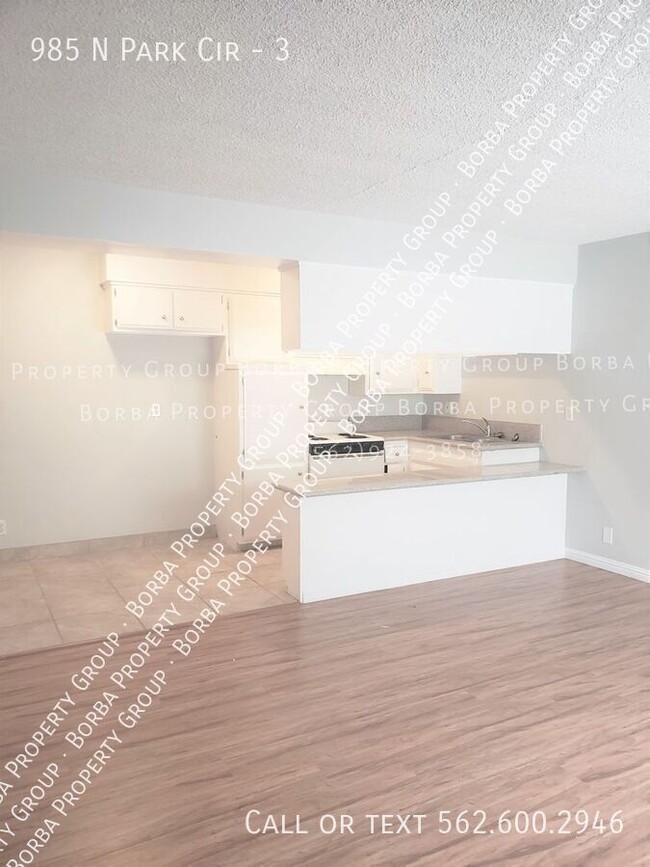 Building Photo - FIRST MONTH FREE***CHARMING 1 BEDROOM| 1 B...