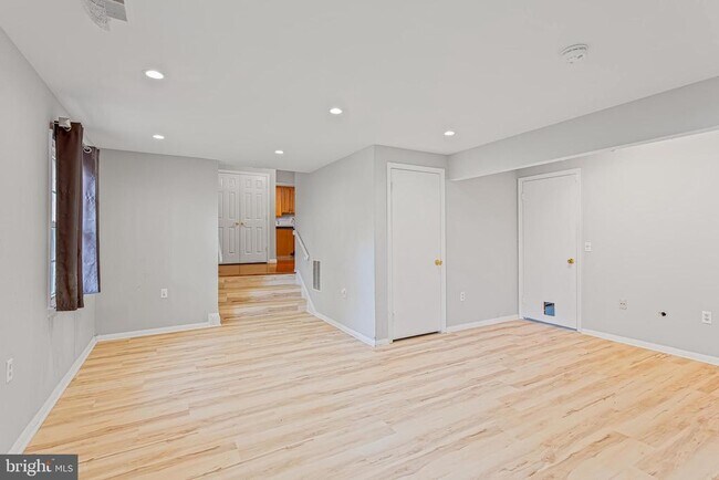 Building Photo - 12027 Cheviot Dr