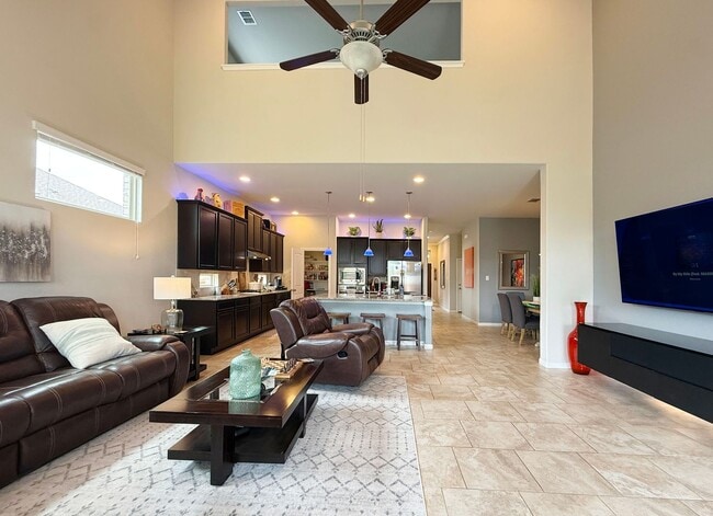 Building Photo - Beautiful 4/3.5 Home Available In Northwest San Antonio!