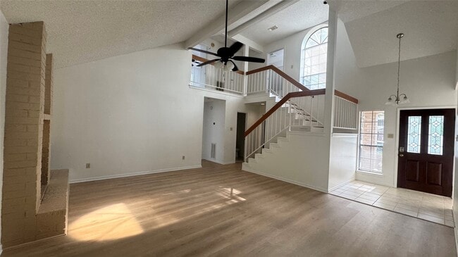 Building Photo - 9826 Chiselhurst Dr