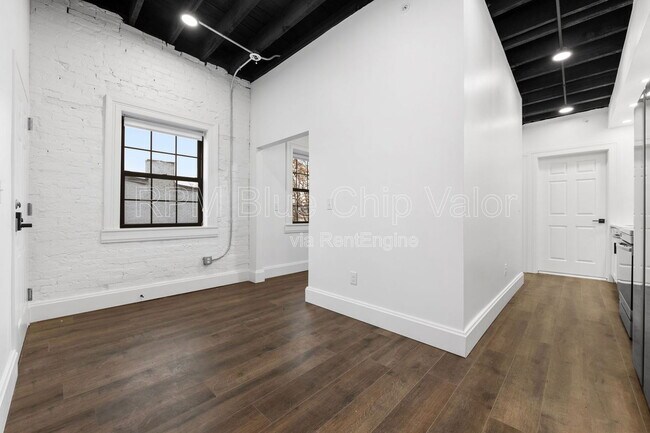 Building Photo - 2151 Colerain Ave